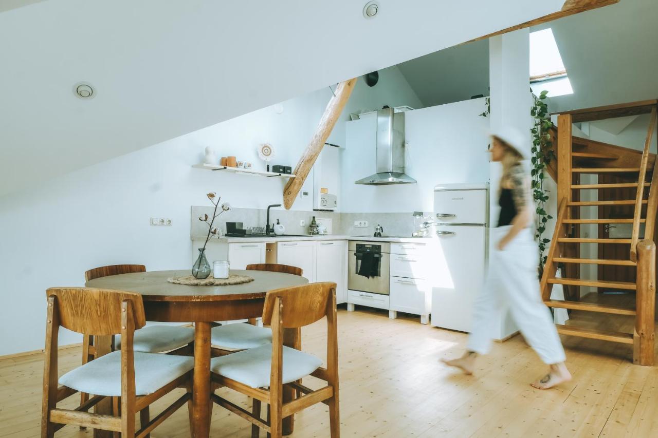 White Loft In The Riga City Center Екстер'єр фото
