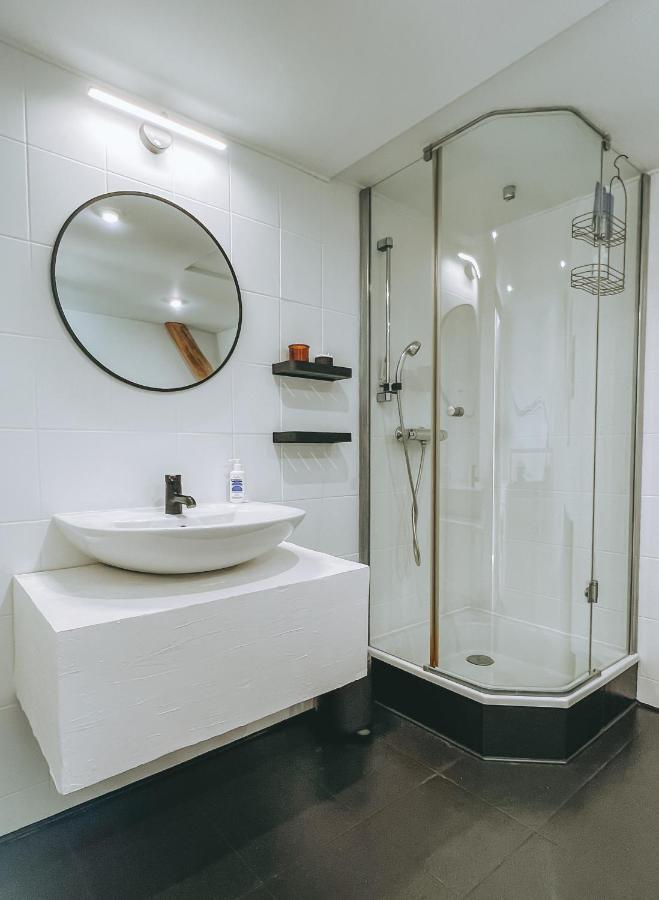 White Loft In The Riga City Center Екстер'єр фото